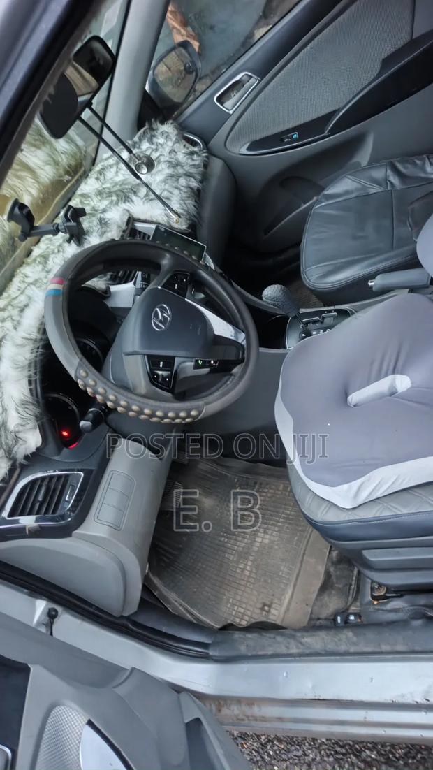 Hyundai Accent GLS 2013 Silver