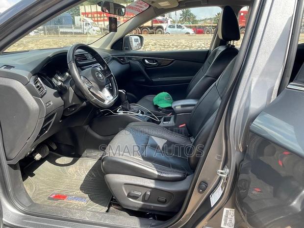 Nissan Qashqai 2018 Gray