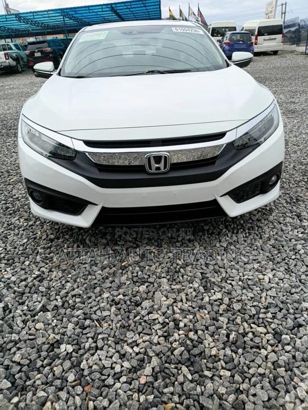 Honda Civic 2016 White