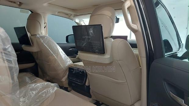 New Toyota Land Cruiser LC300 2025 Black