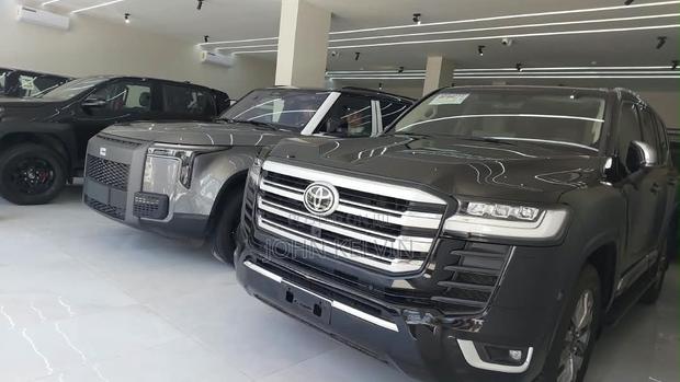 New Toyota Land Cruiser LC300 2025 Black