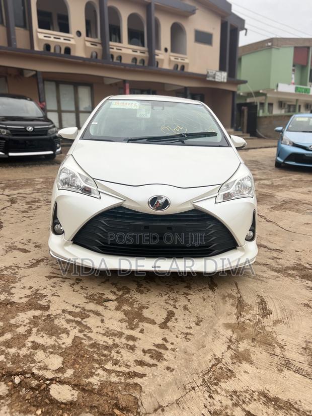 Toyota Vitz 1.3 FWD 5dr 2017 White