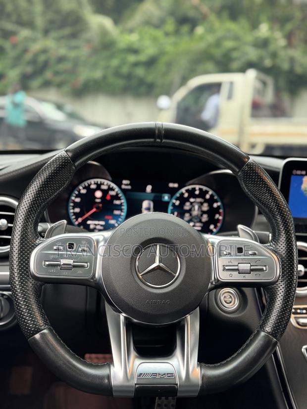 Mercedes-Benz C43 2019 Gold
