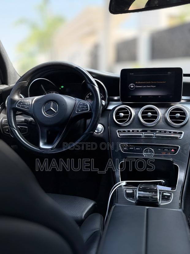 Mercedes-Benz C300 Sport 4Matic Sedan AWD (2.0L 4cyl 7A) 2017 White
