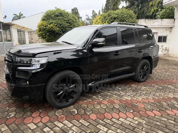 Toyota Land Cruiser 2011 Black
