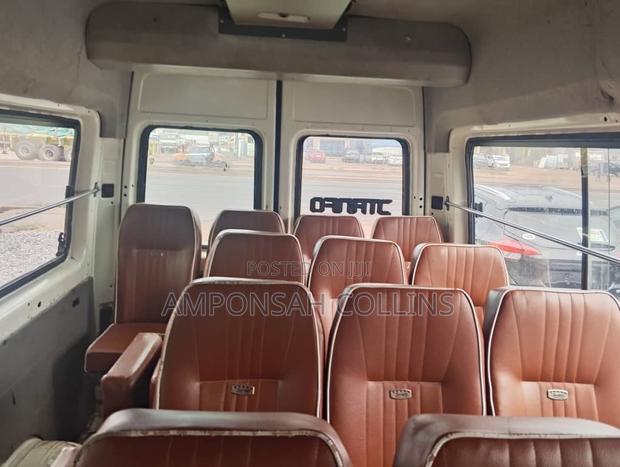 Volkswagen Eurovan 2003 White