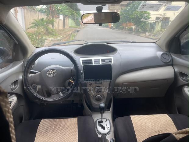 Toyota Belta 2010 White
