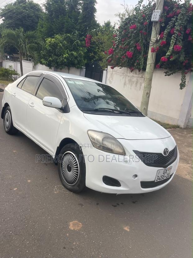 Toyota Belta 2010 White