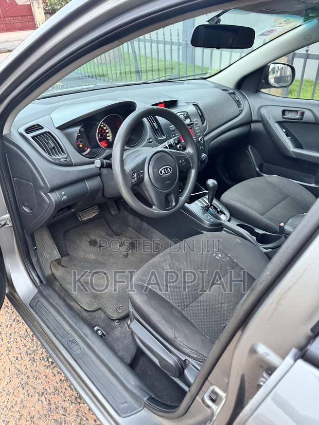 Kia Forte EX Sedan 2011 Gray