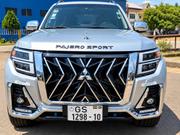 Mitsubishi Pajero 2010 Silver for sale