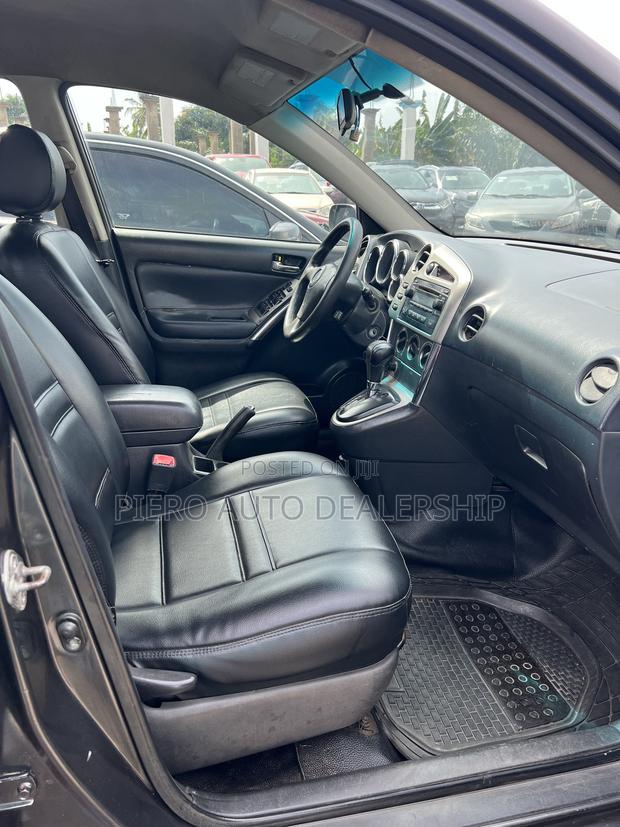 Toyota Matrix 2010 Gray