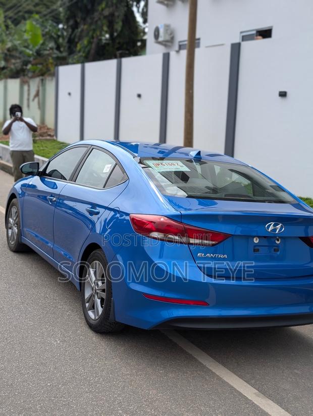 Hyundai Elantra SE 2018 Blue