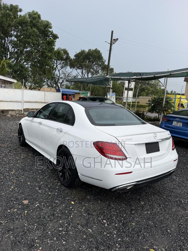Mercedes-Benz E300 2018 White