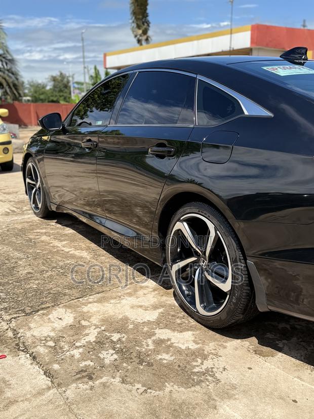 Honda Accord Sport (2.0L 4cyl Turbo 6M) 2019 Black