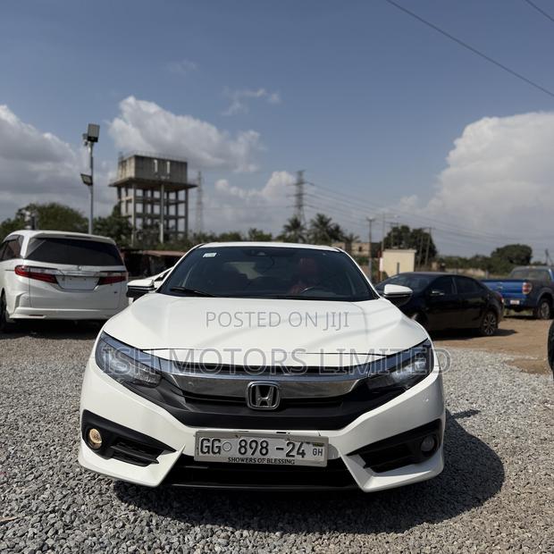 Honda Civic Touring 4dr Sedan (1.5L 4cyl) 2017 White