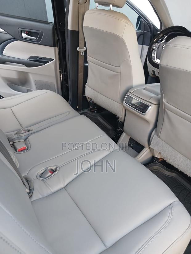 Toyota Highlander XLE 2019 Black