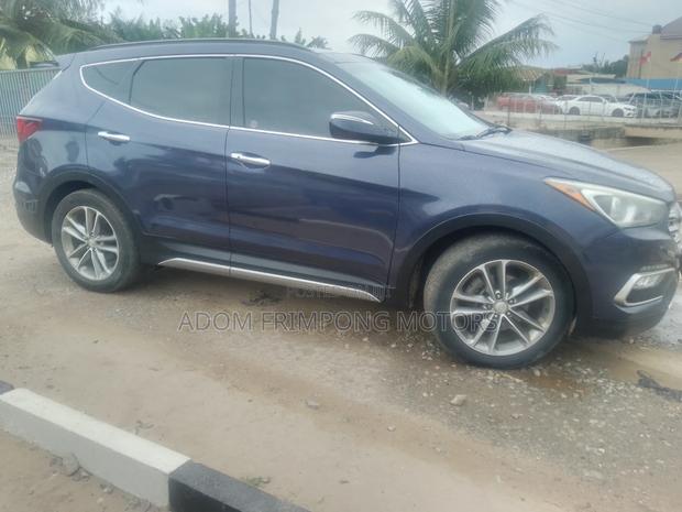 Hyundai Santa Fe 2017 Blue
