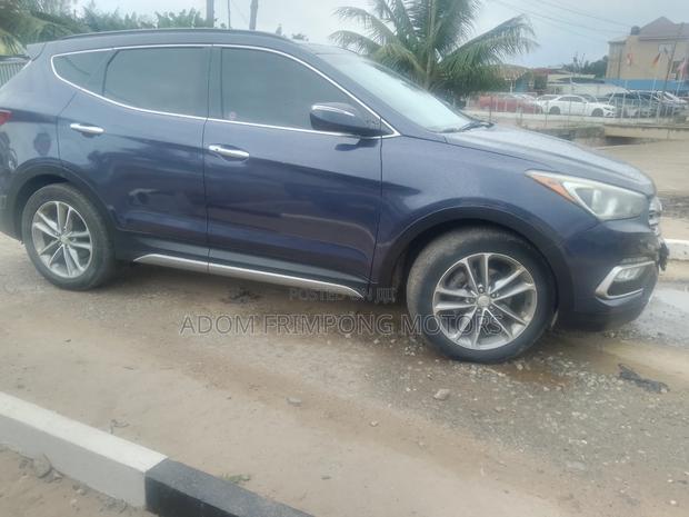 Hyundai Santa Fe 2017 Blue