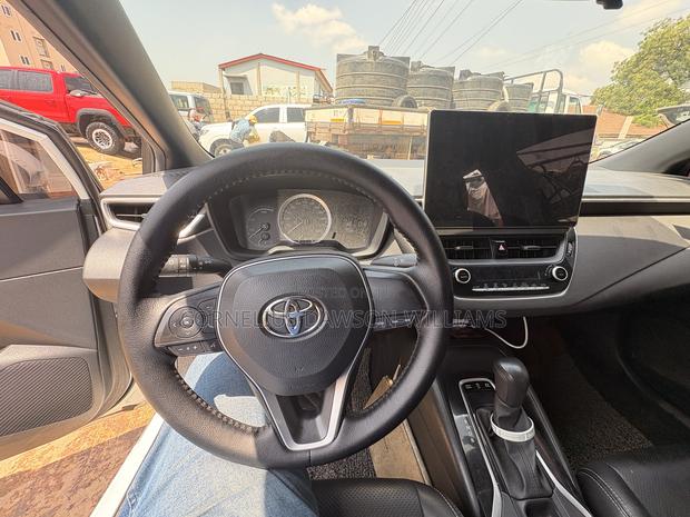 Toyota Corolla 2021 White