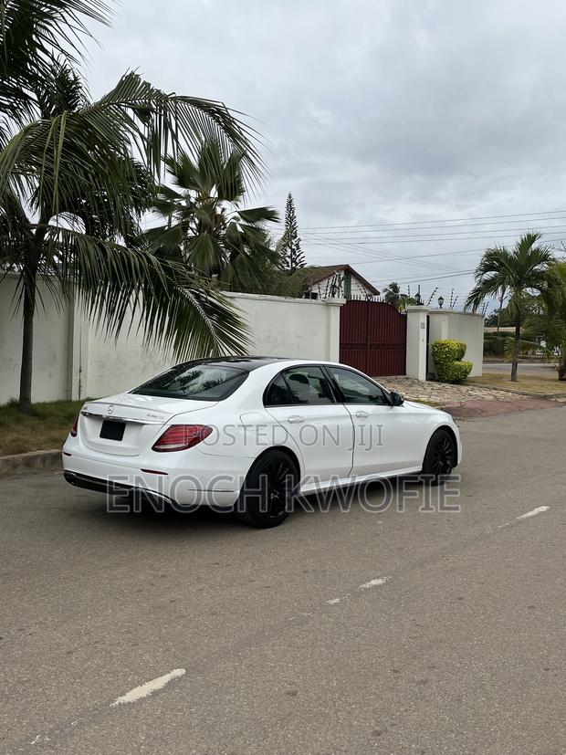Mercedes-Benz E300 2017 White