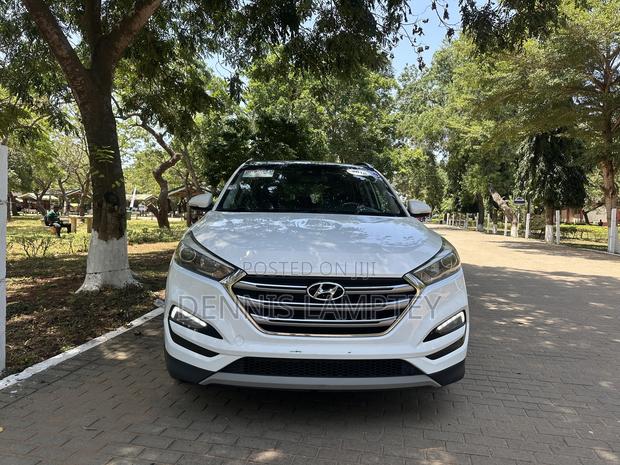 Hyundai Tucson 2017 White