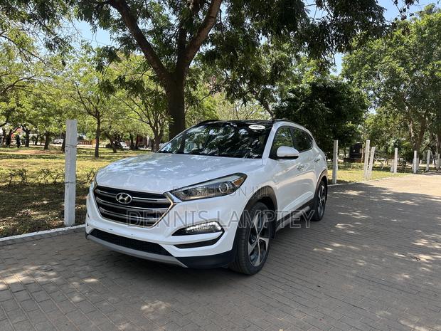Hyundai Tucson 2017 White