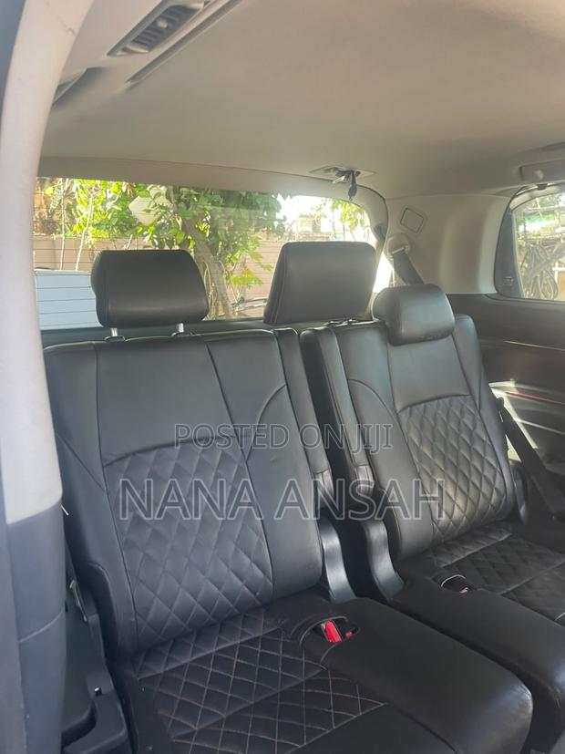 Toyota Alphard 2.4 Petrol FWD 2015 Gray
