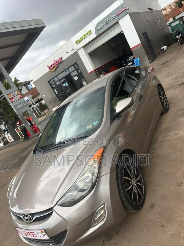 Hyundai Elantra 2013 Gray