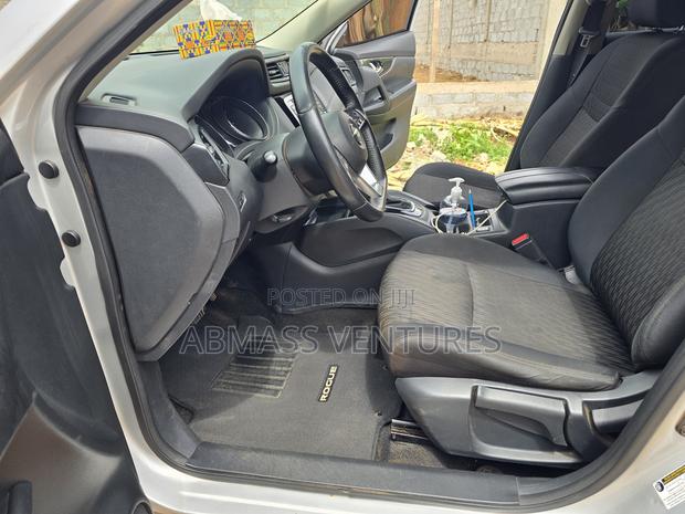 Nissan Rogue S AWD 2018 Silver