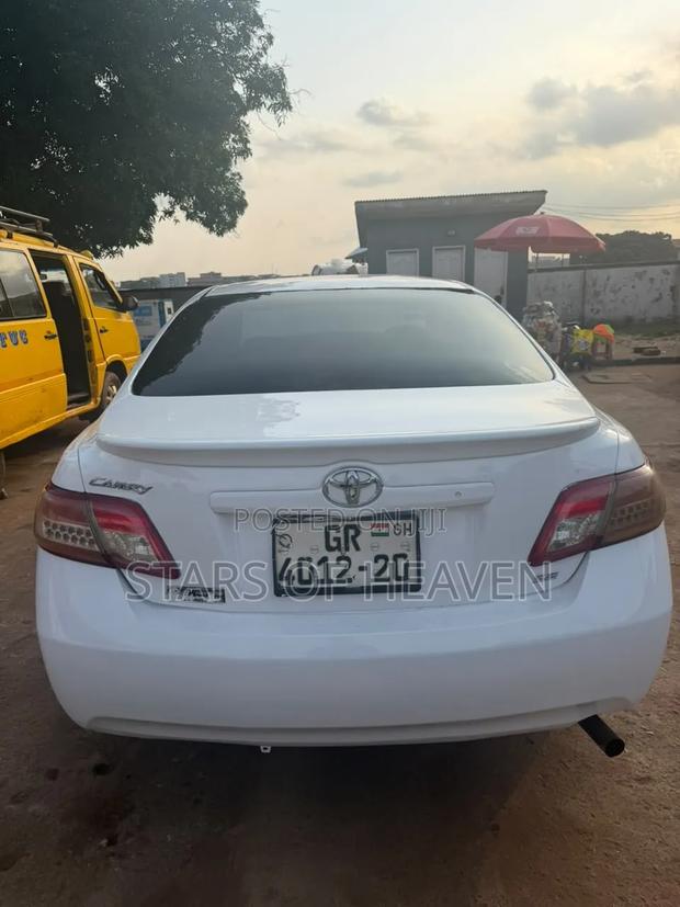 Toyota Camry LE 4dr Sedan (2.5L 4cyl 6AM) 2010 White