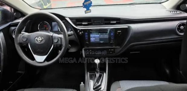 Toyota Corolla LE 4dr Sedan (1.8L 4cyl CVT) 2017 Brown