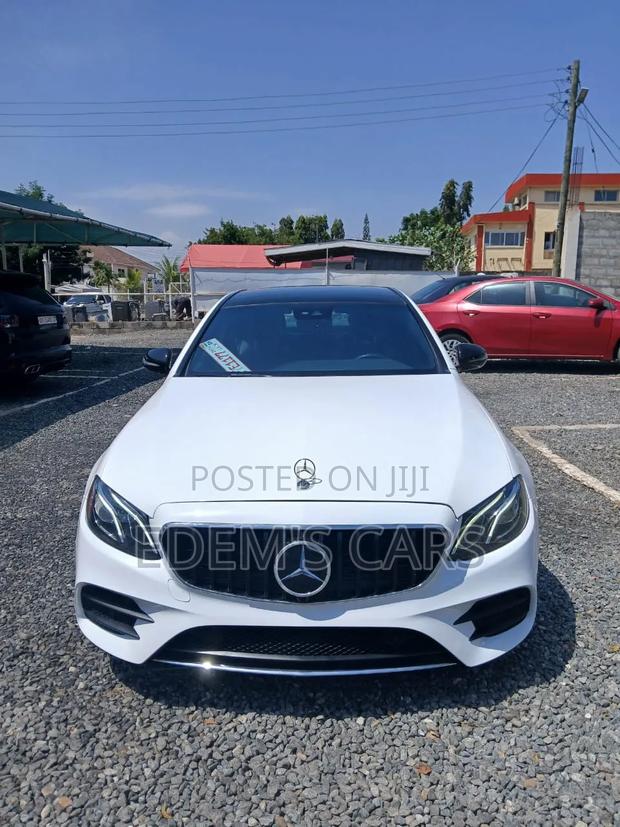 Mercedes-Benz E300 2018 Black
