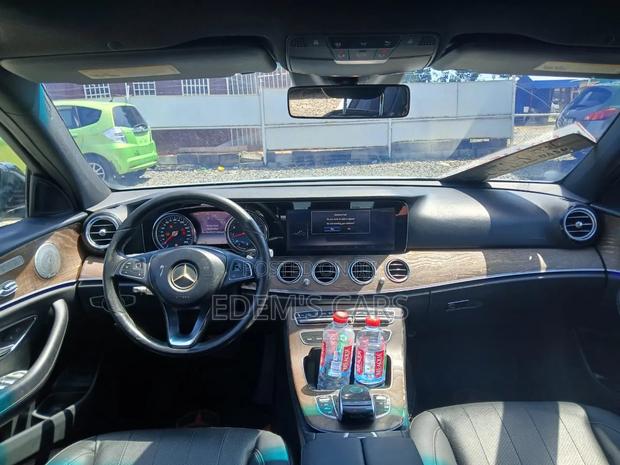 Mercedes-Benz E300 2018 Black