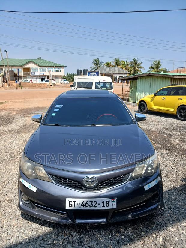 Toyota Camry 2014 Gray