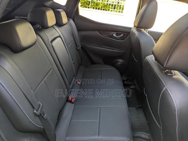 Nissan Qashqai 2015 Brown