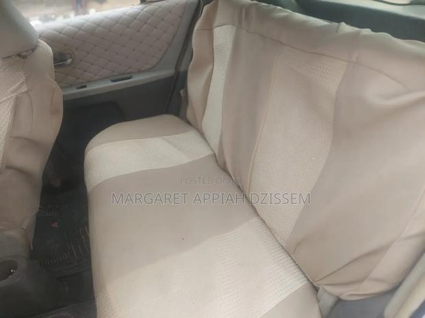 Toyota Vitz 2010 Silver