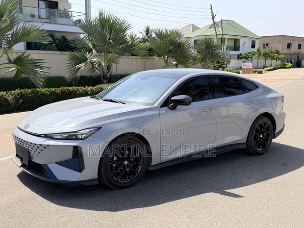 Changan UNI-V 1.5 Petrol FWD 2024 Gray