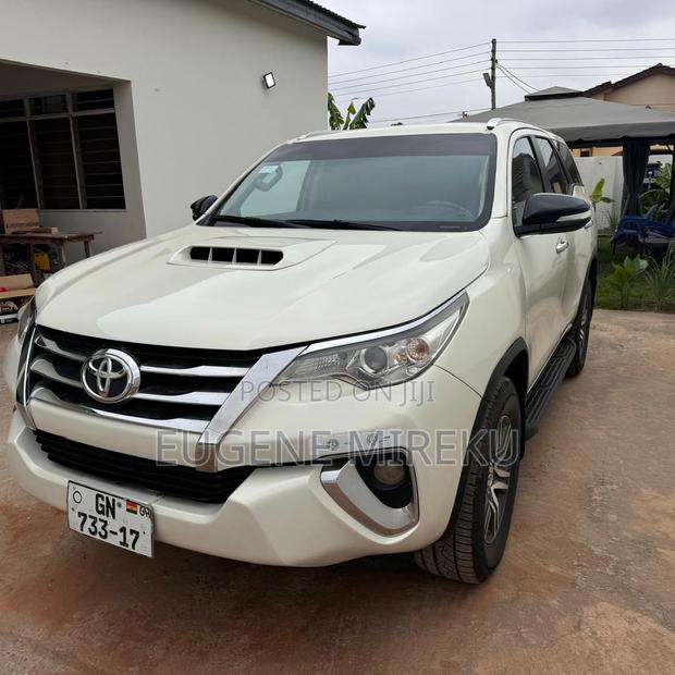 Toyota Fortuner 2017 White