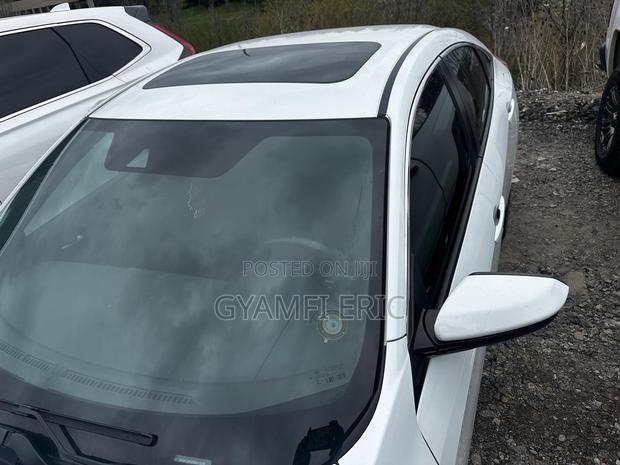 Honda Civic Sport 2021 White