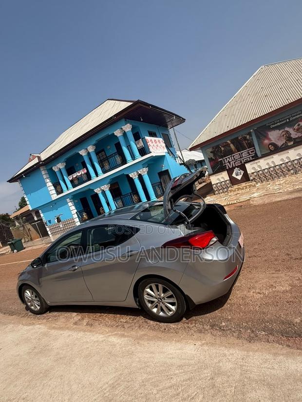 Hyundai Elantra 2016 Gray