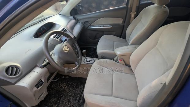 Toyota Belta 2012 Blue