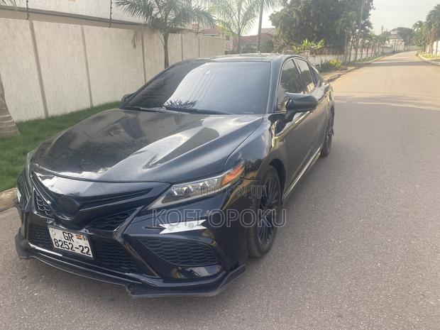 Toyota Camry 2018 Black
