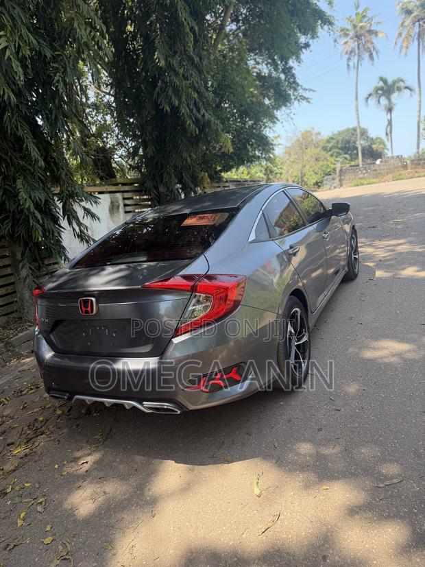 Honda Civic LX Sedan 2018 Gray
