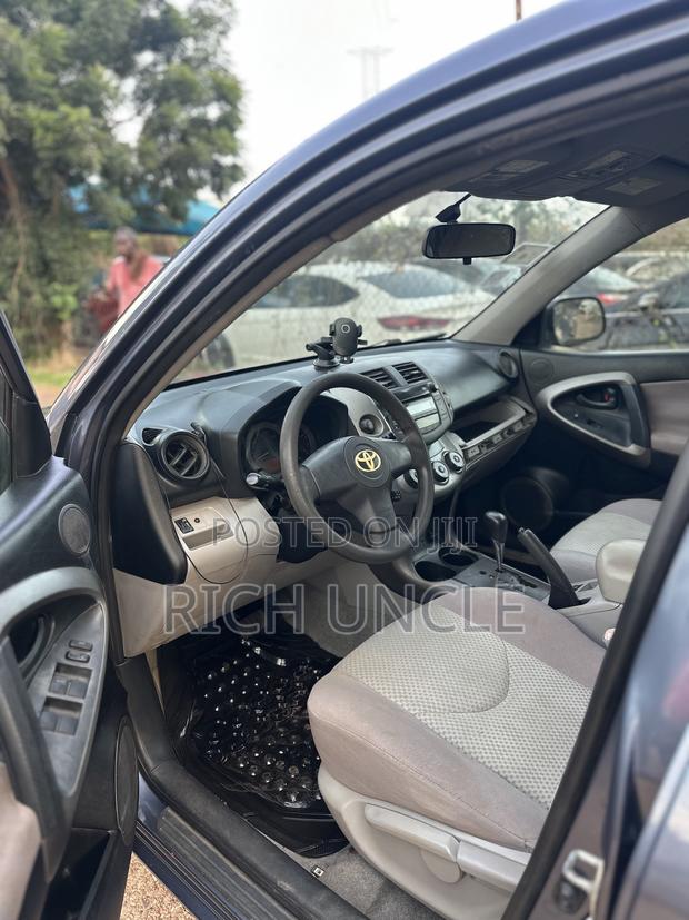 Toyota RAV4 2008 Blue
