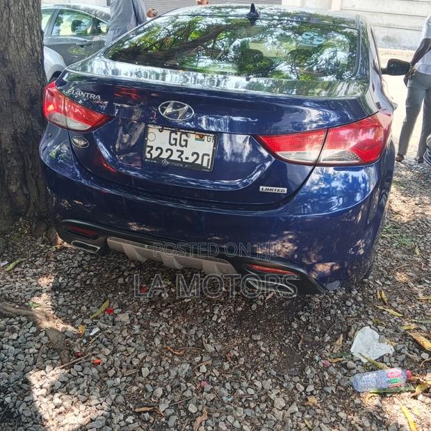 Hyundai Elantra 2013