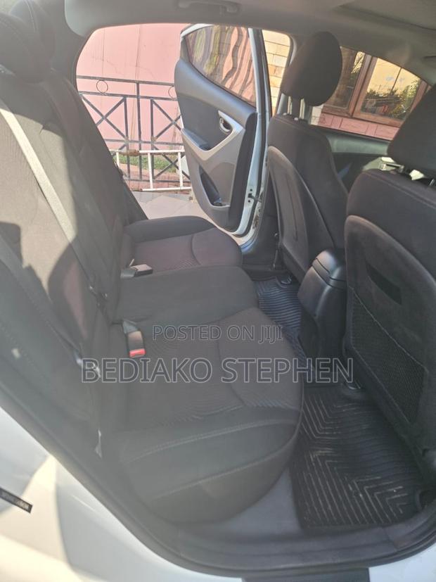 Hyundai Elantra 2016 White