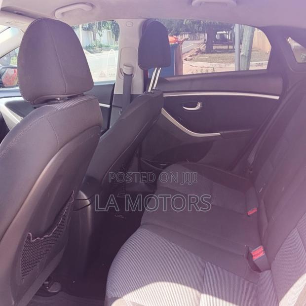 Hyundai Elantra 2014 Red