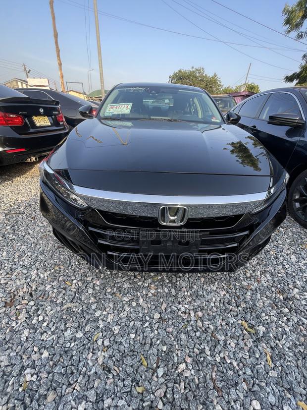 Honda Accord LX (1.5L 4cyl Turbo CVT) 2019 Black