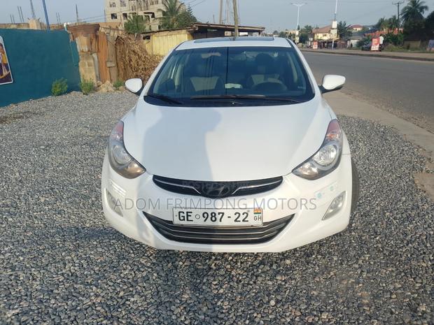 Hyundai Elantra 2012 White