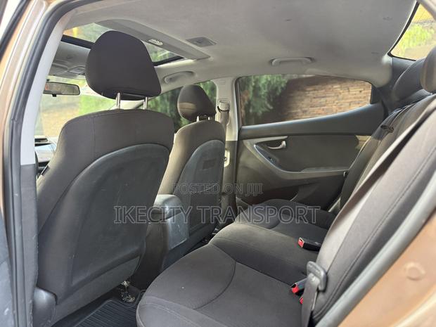 Hyundai Elantra Sport Sedan FWD (2.0L 4cyl 6A) 2016